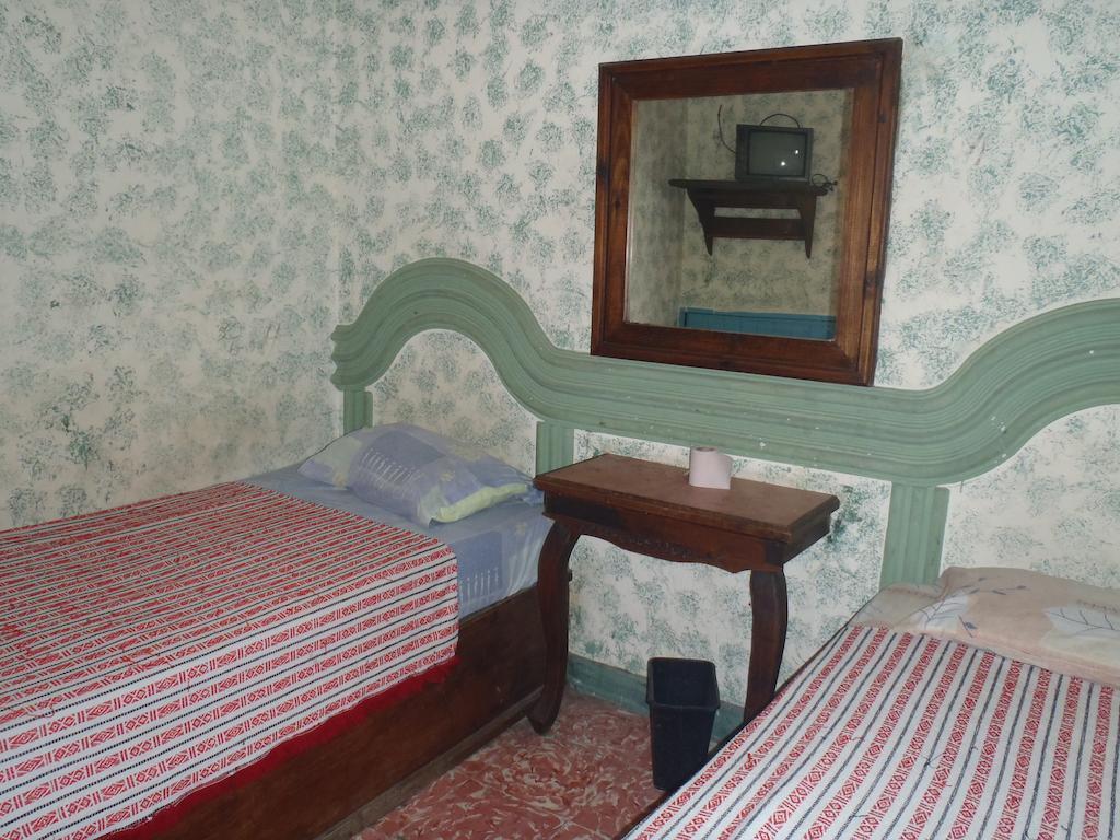 Hotel Casa De Huespedes Hidalgo Tehuacán Oda fotoğraf